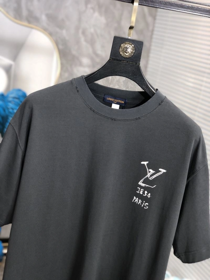 Lightweight Louis Vuitton T-Shirts 134416