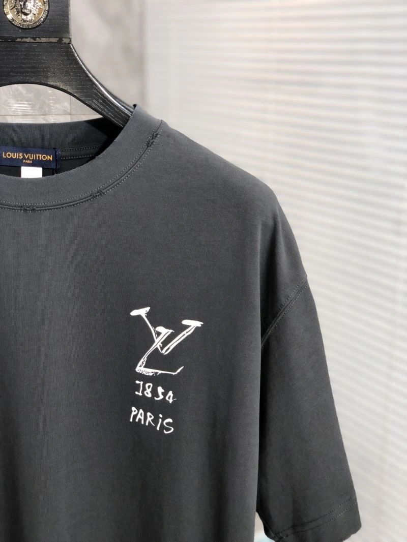 Lightweight Louis Vuitton T-Shirts 134416