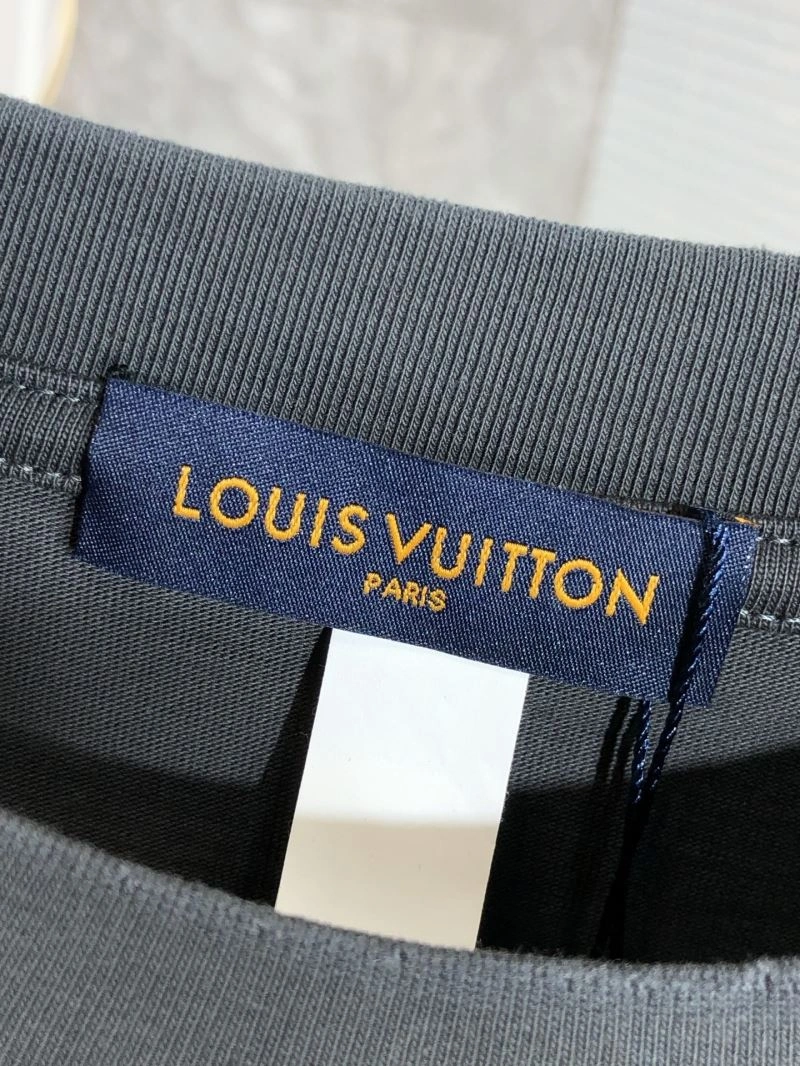 Lightweight Louis Vuitton T-Shirts 134416