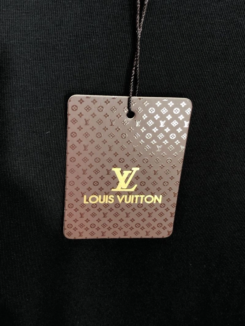 Louis Vuitton T-Shirts Stretchable 134418