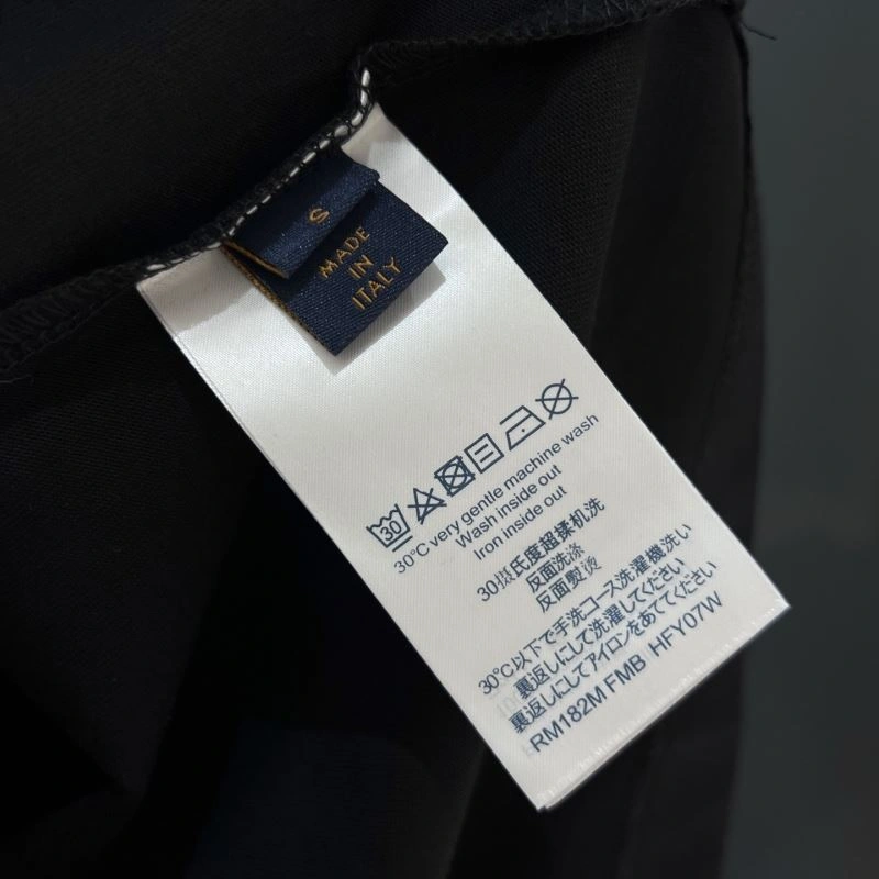 Louis Vuitton T-Shirts MultiPurpose 134411