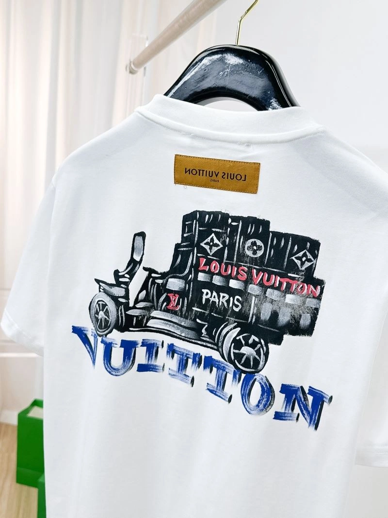 Timeless Louis Vuitton T-Shirts 134407