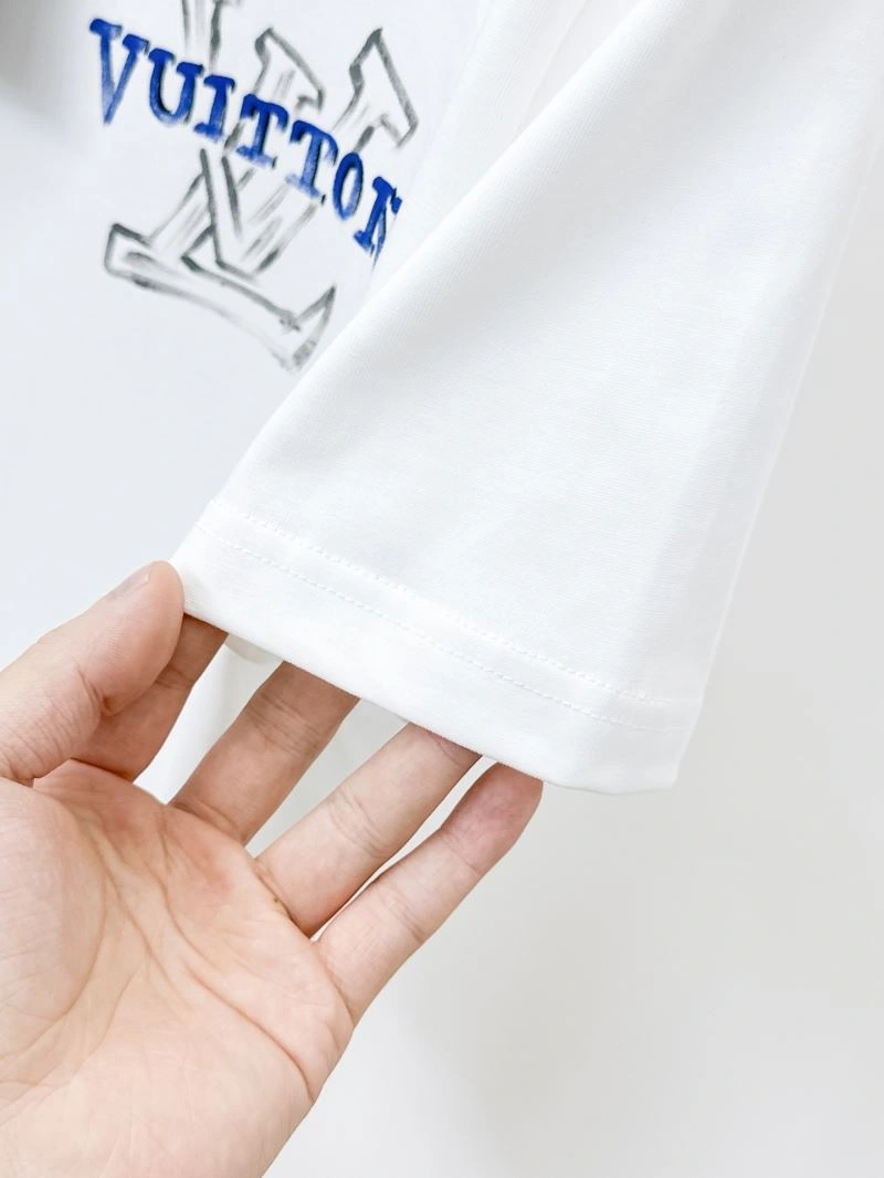 Timeless Louis Vuitton T-Shirts 134407