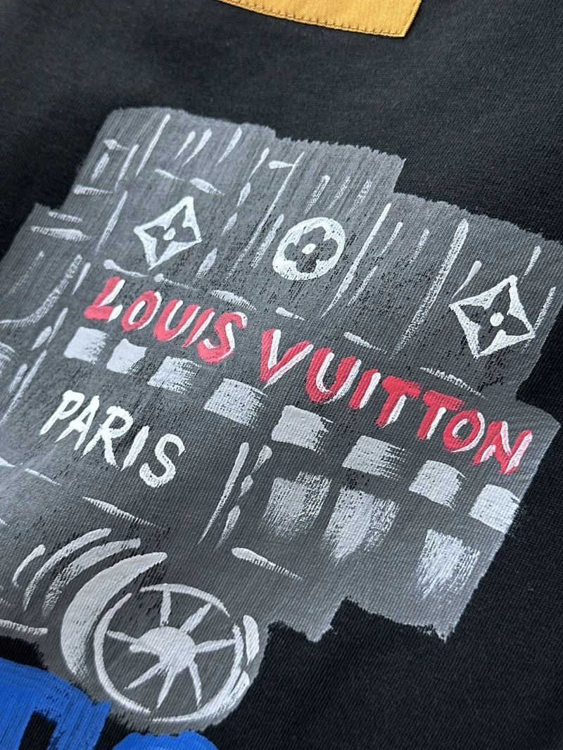 Louis Vuitton T-Shirts Attractive 134408