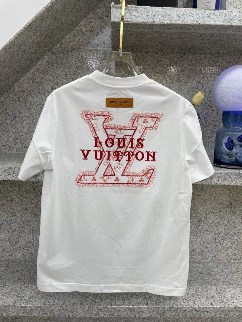 Lightweight Louis Vuitton T-Shirts 134398