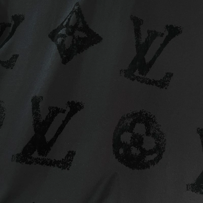 Sophisticated Louis Vuitton T-Shirts 134406