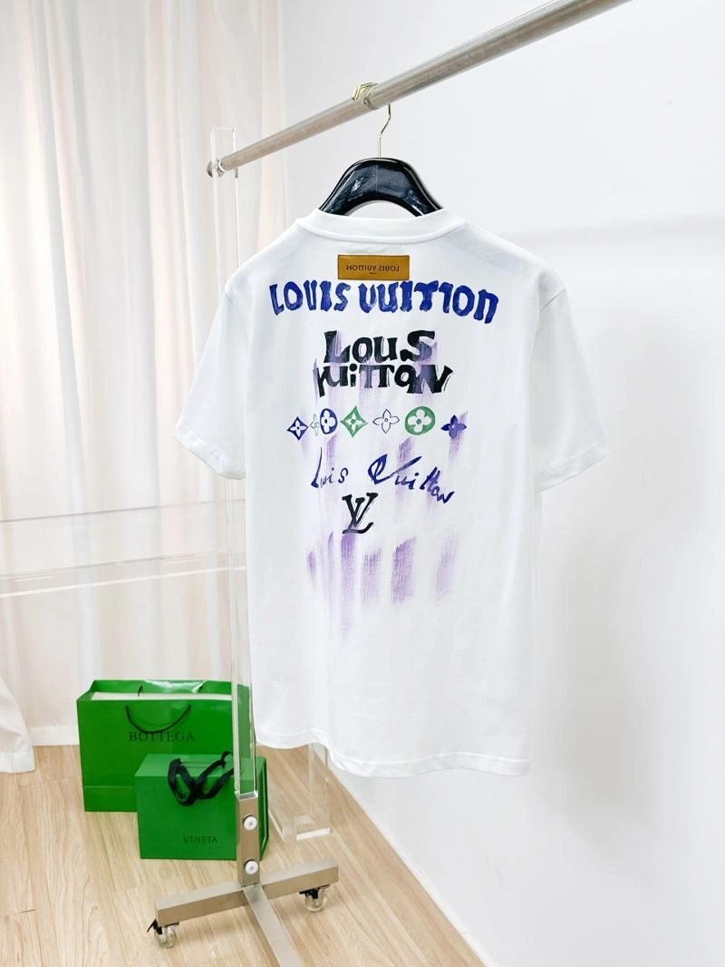 Louis Vuitton T-Shirts Breathable 134396