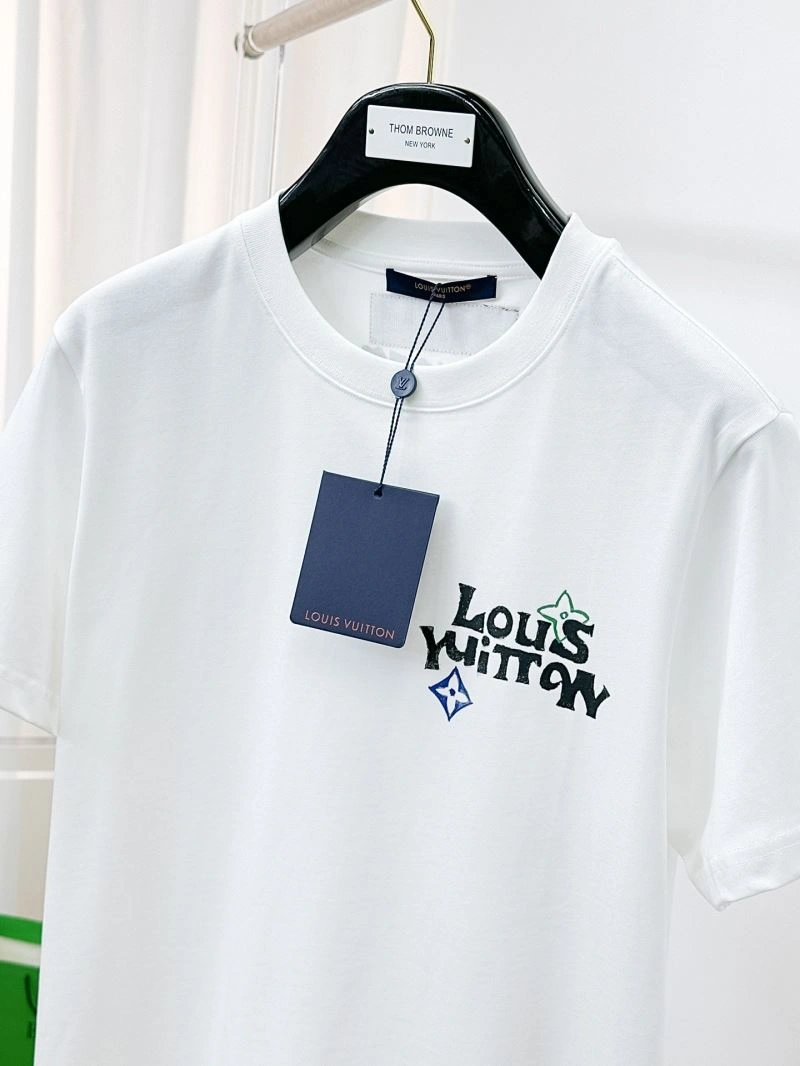 Louis Vuitton T-Shirts Breathable 134396