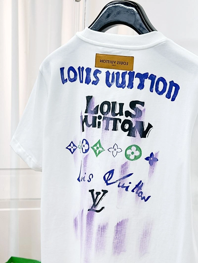 Louis Vuitton T-Shirts Breathable 134396