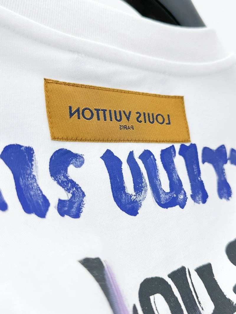 Louis Vuitton T-Shirts Breathable 134396