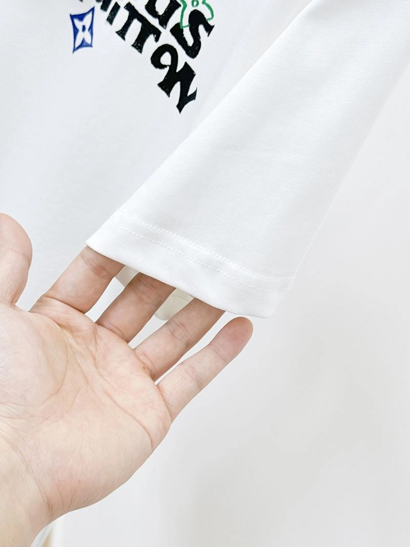 Louis Vuitton T-Shirts Breathable 134396