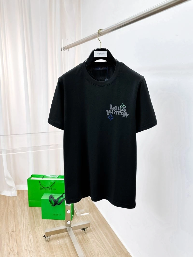 Louis Vuitton T-Shirts MoistureWicking 134405
