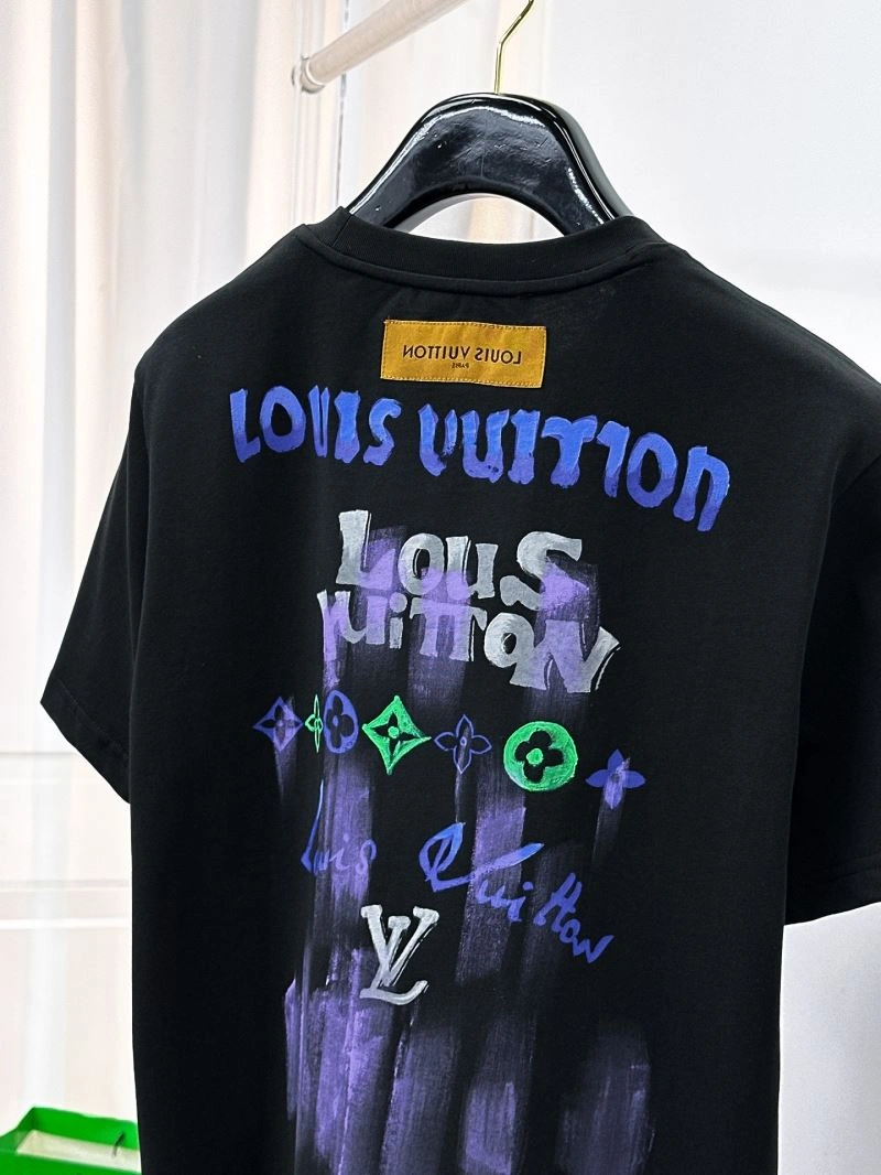 Louis Vuitton T-Shirts MoistureWicking 134405