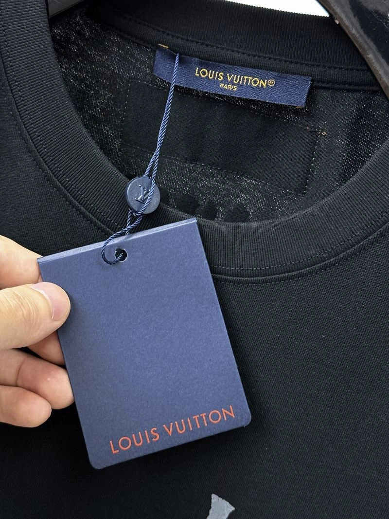 Louis Vuitton T-Shirts MoistureWicking 134405