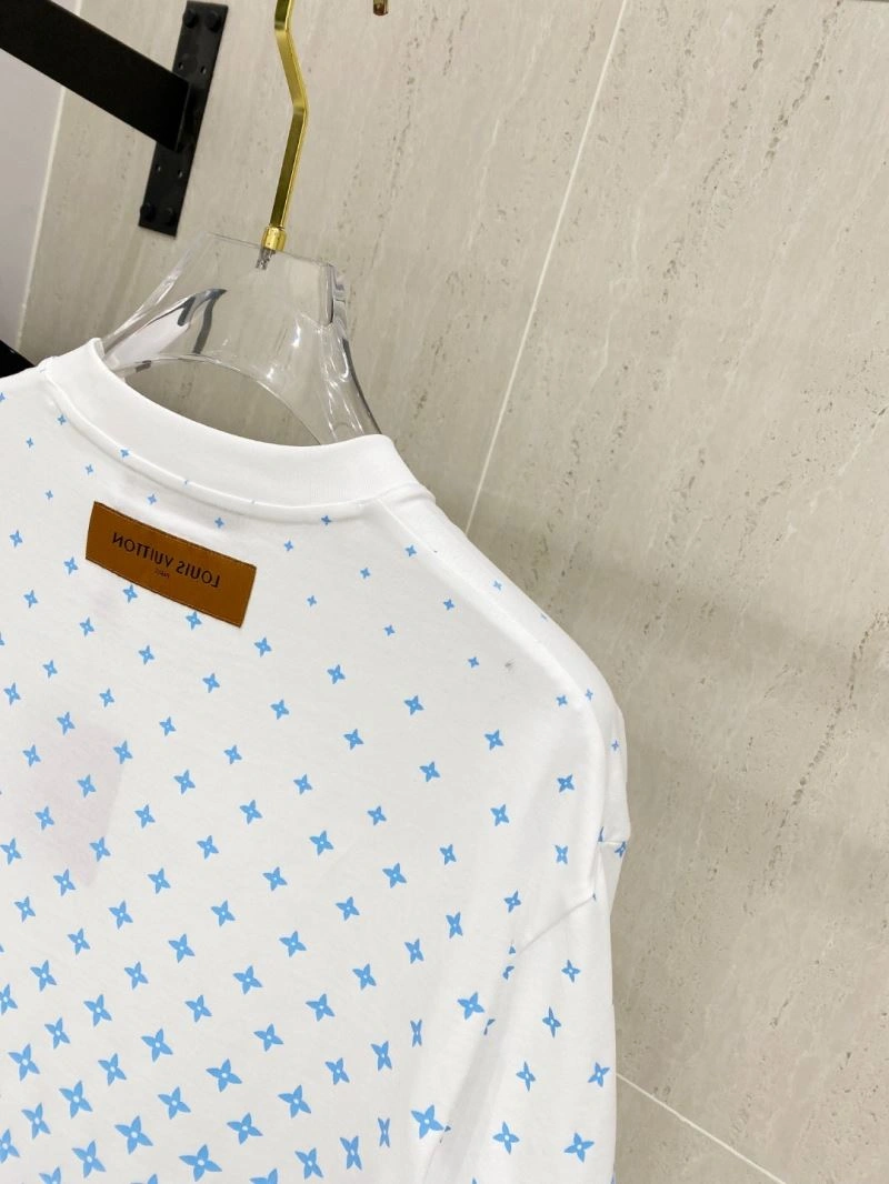 Louis Vuitton T-Shirts Comfortable 134459
