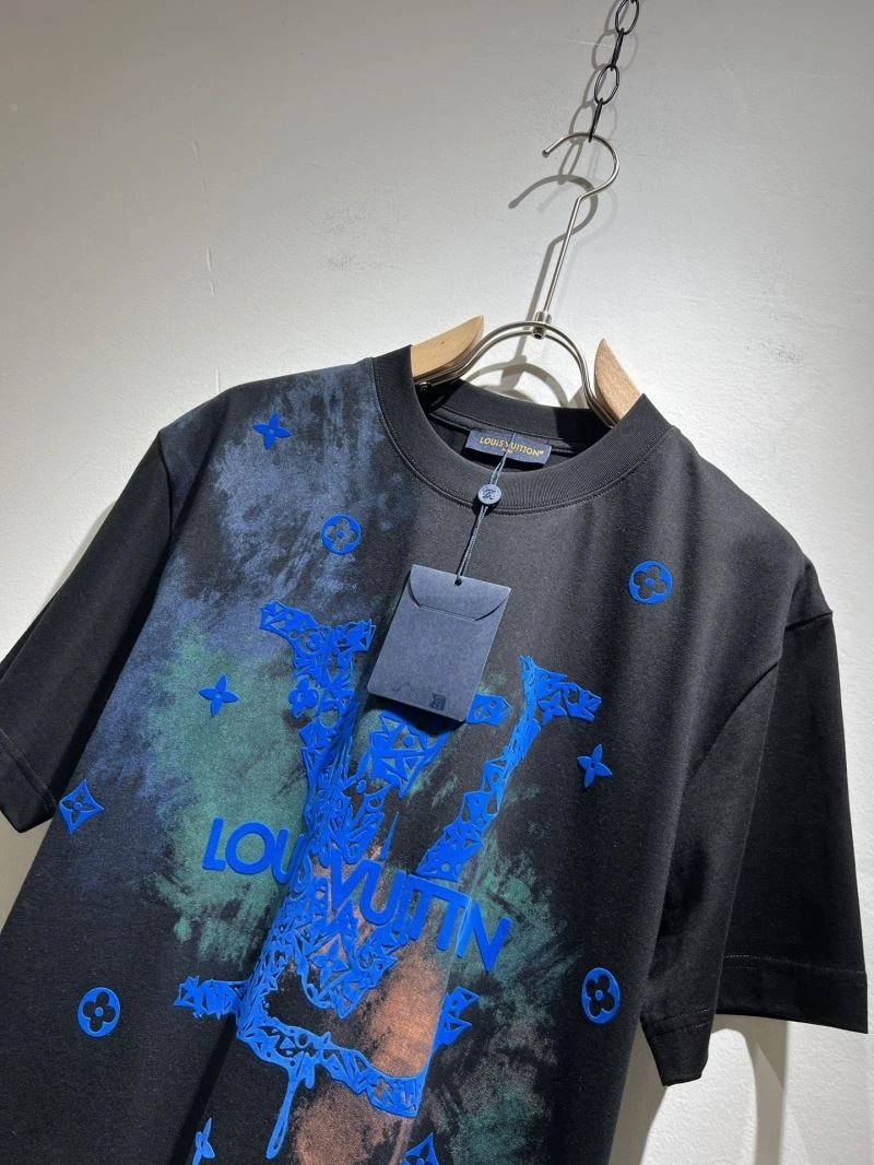 WellDesigned Louis Vuitton T-Shirts 134387