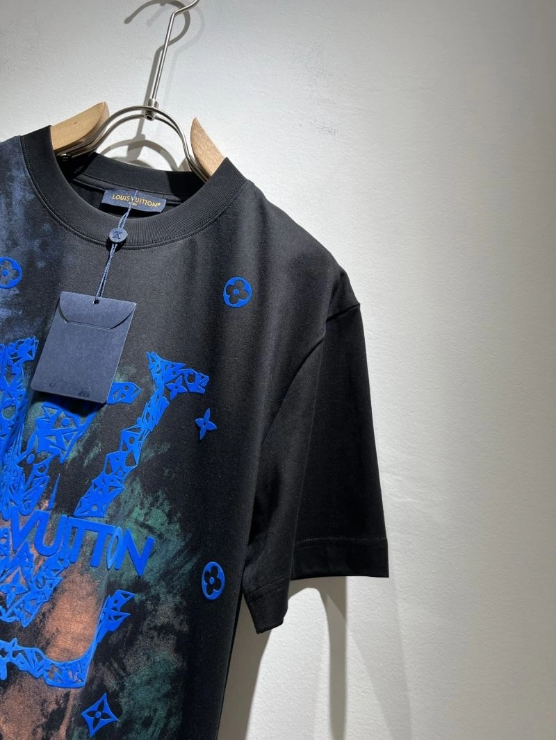 WellDesigned Louis Vuitton T-Shirts 134387