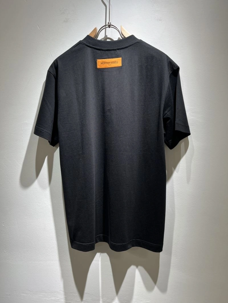 WellDesigned Louis Vuitton T-Shirts 134387