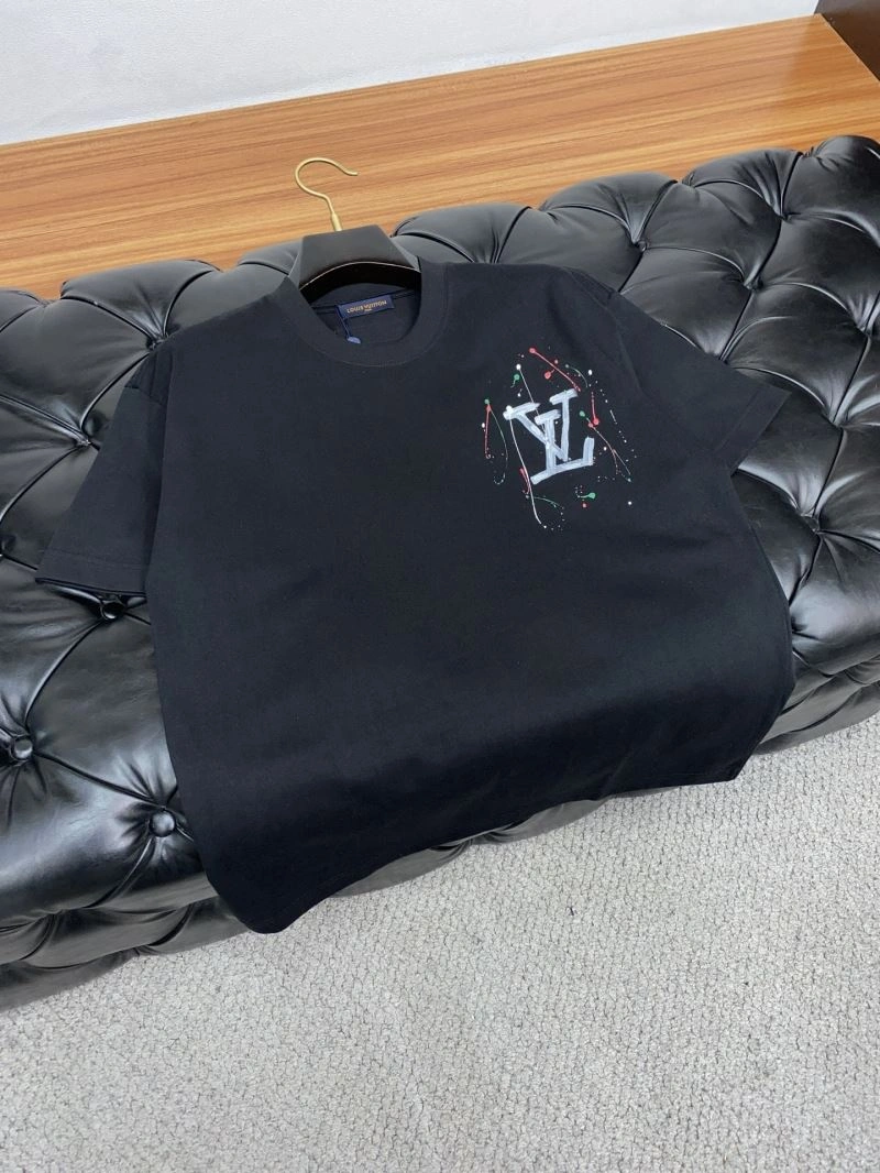 Modern Louis Vuitton T-Shirts 134379