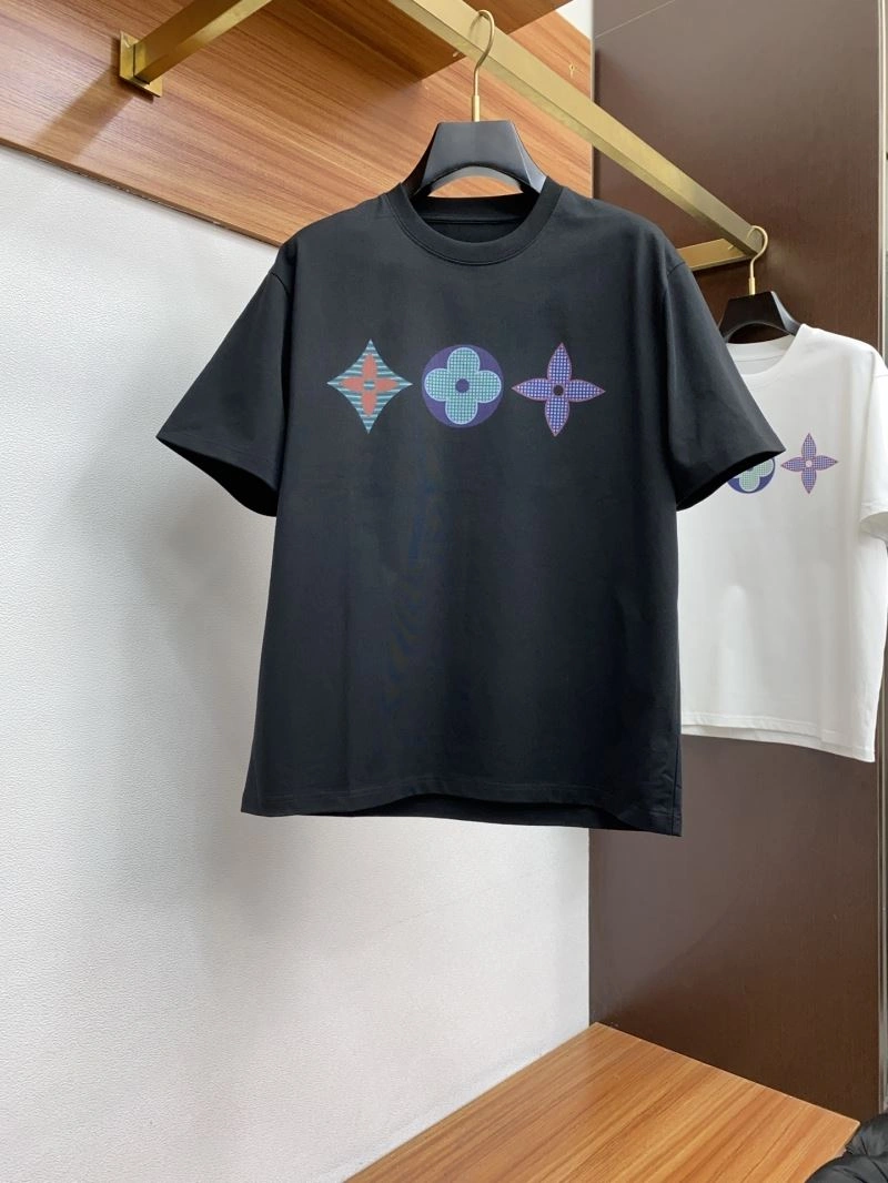 Trendy Louis Vuitton T-Shirts 134383
