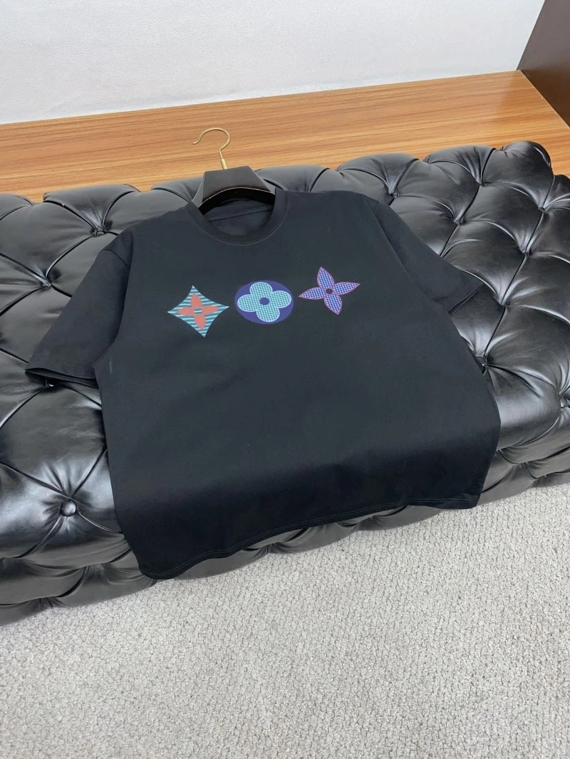 Trendy Louis Vuitton T-Shirts 134383