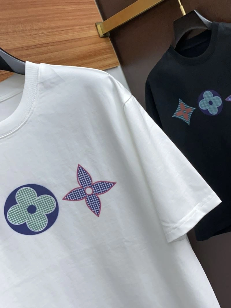 Trendsetting Louis Vuitton T-Shirts 134378