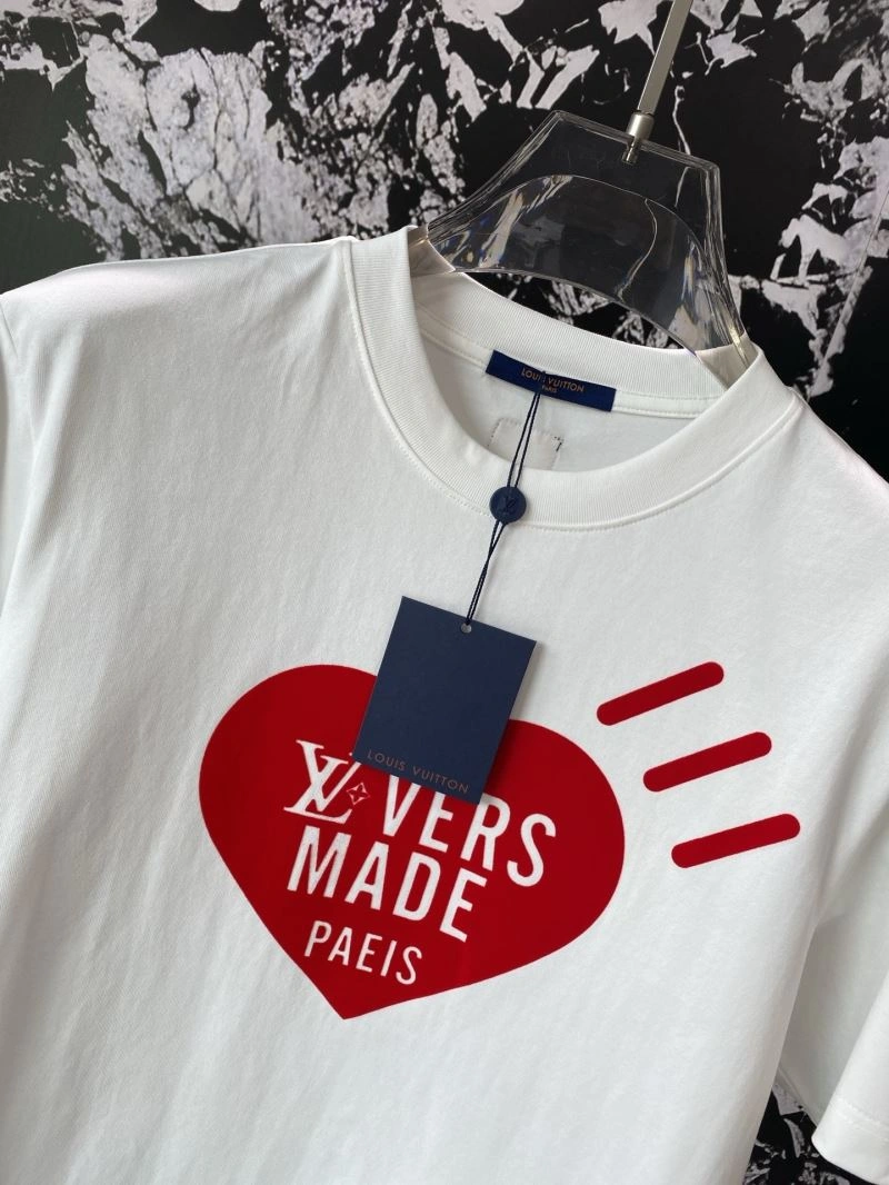 Louis Vuitton T-Shirts Casual 134377