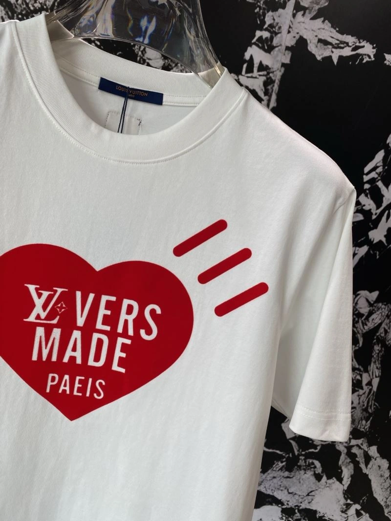 Louis Vuitton T-Shirts Casual 134377