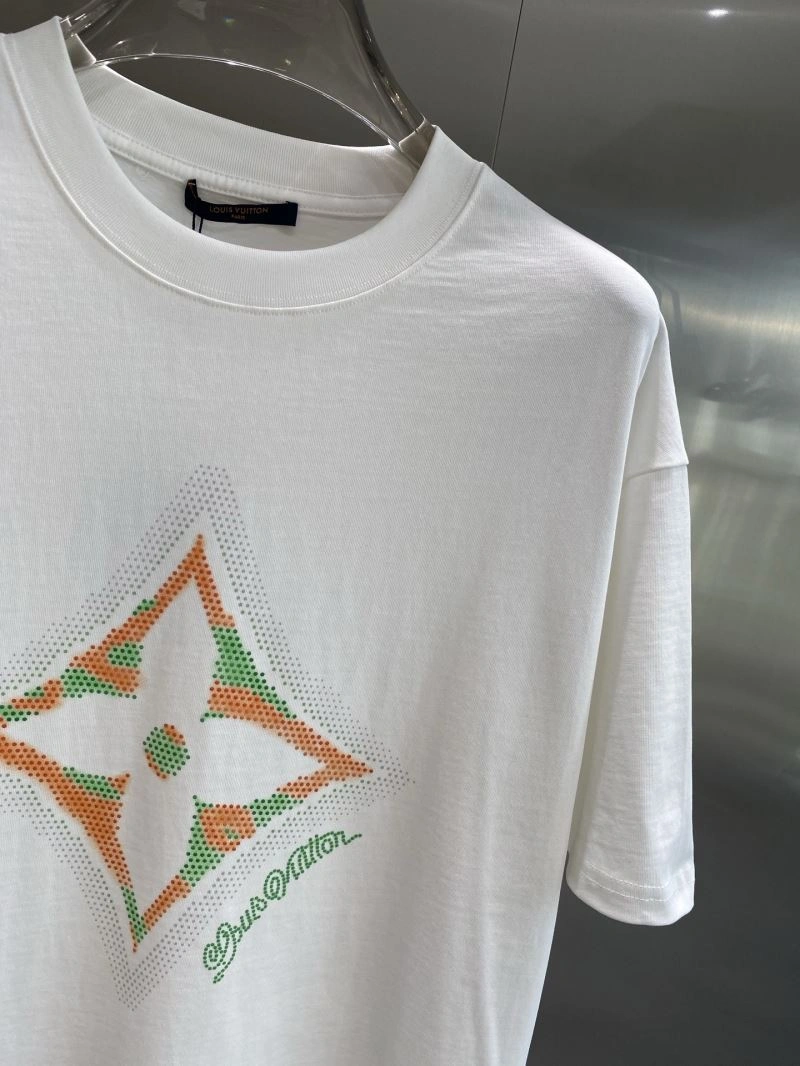 Versatile Louis Vuitton T-Shirts 134373