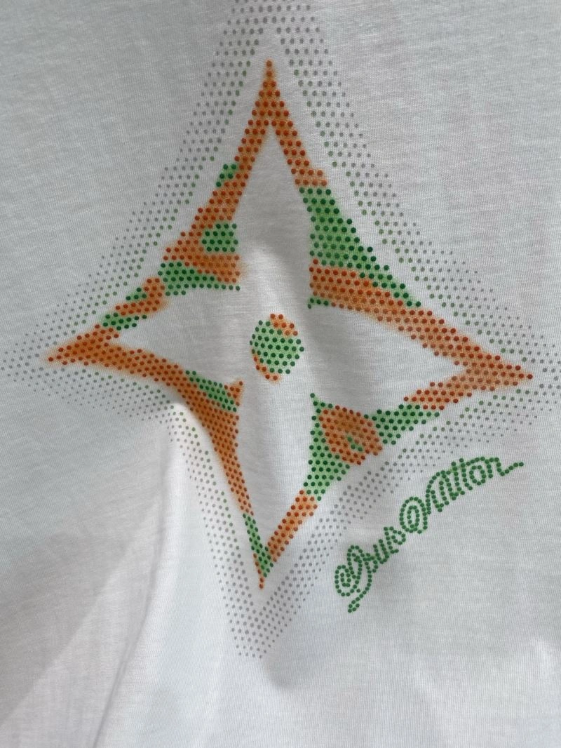 Versatile Louis Vuitton T-Shirts 134373
