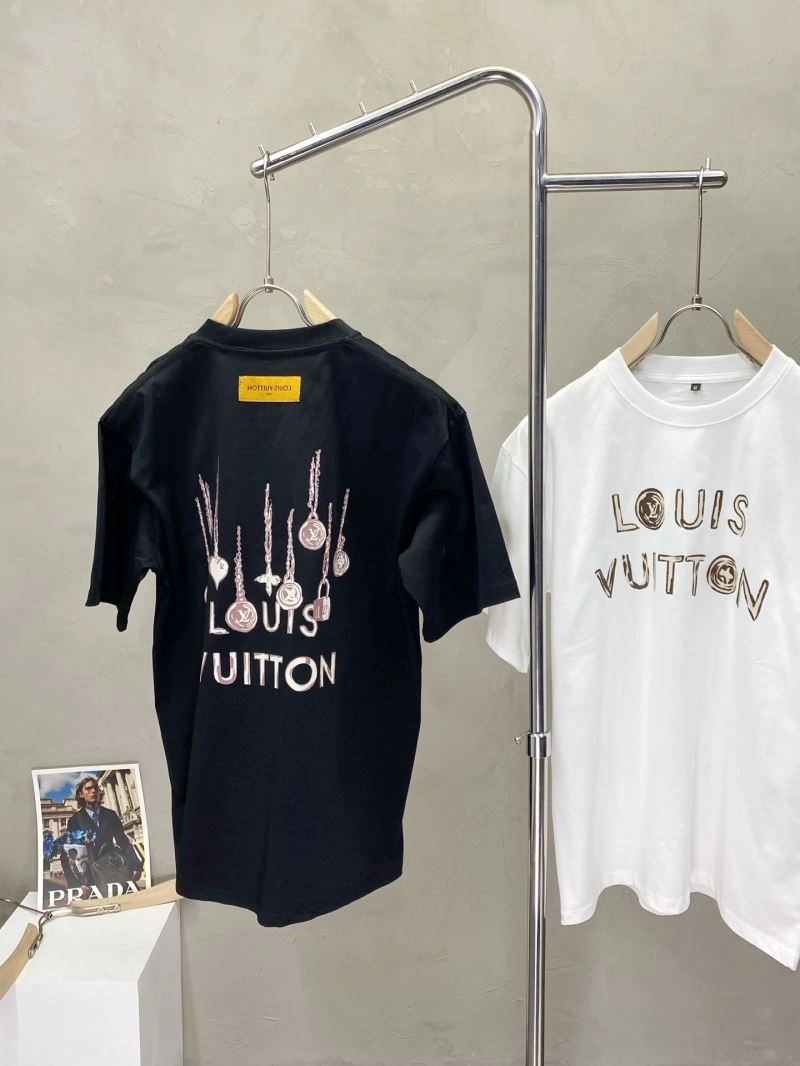 Louis Vuitton T-Shirts Cozy 134372