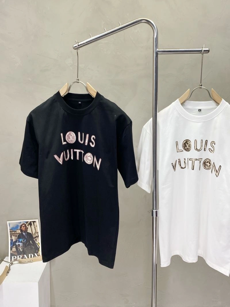 Louis Vuitton T-Shirts Cozy 134372