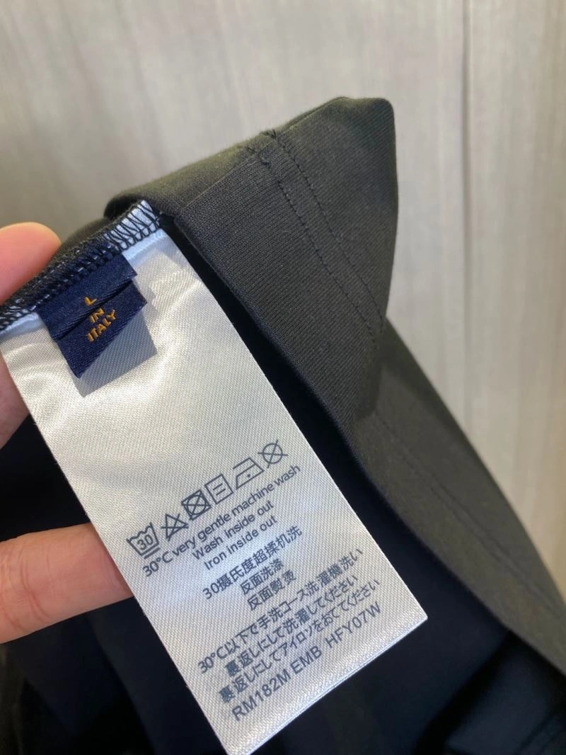 Timeless Louis Vuitton T-Shirts 134366