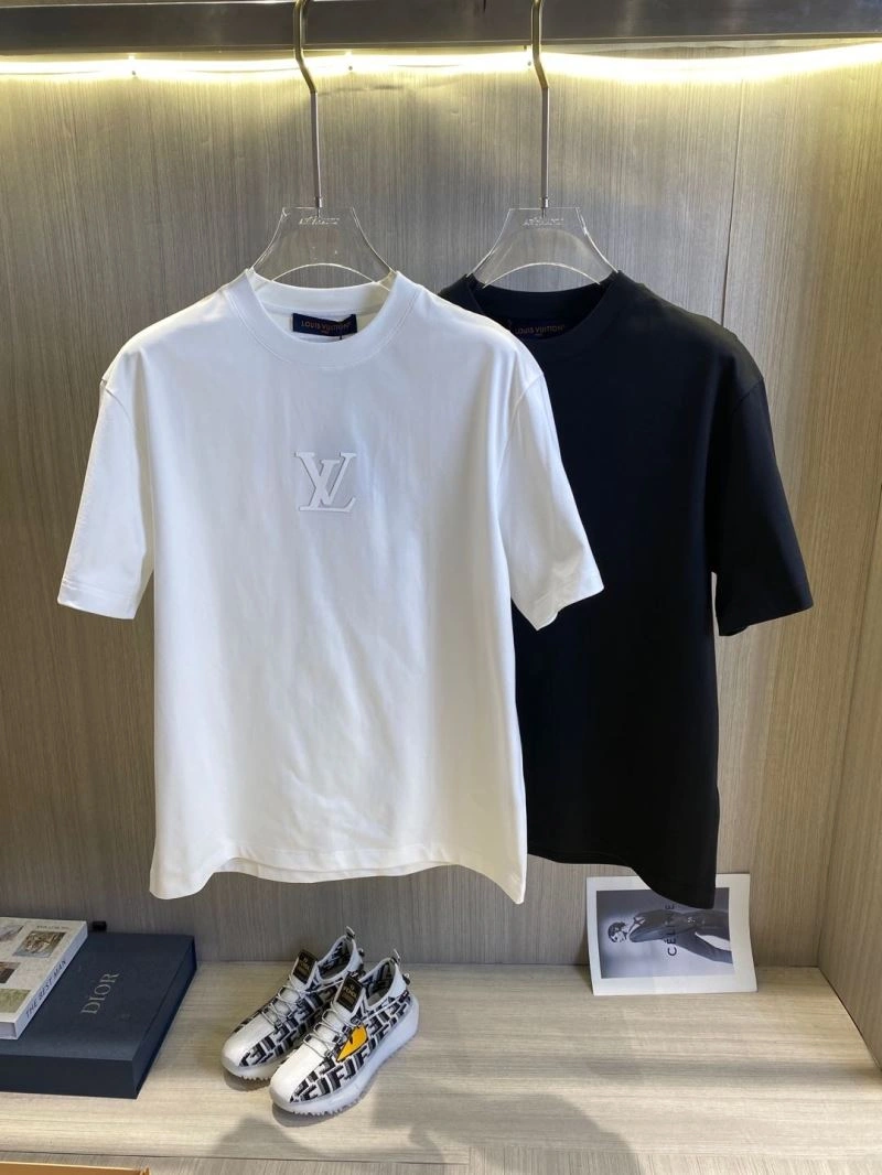 Timeless Louis Vuitton T-Shirts 134366