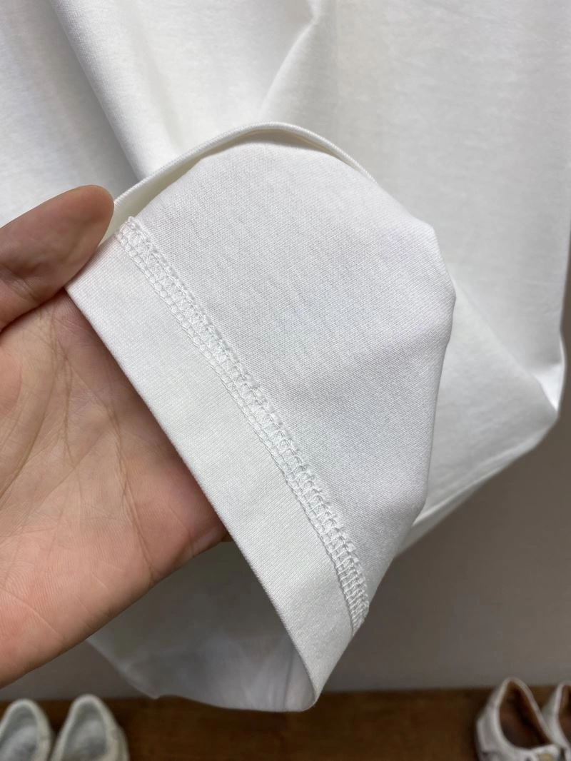 Premium Louis Vuitton T-Shirts 134345