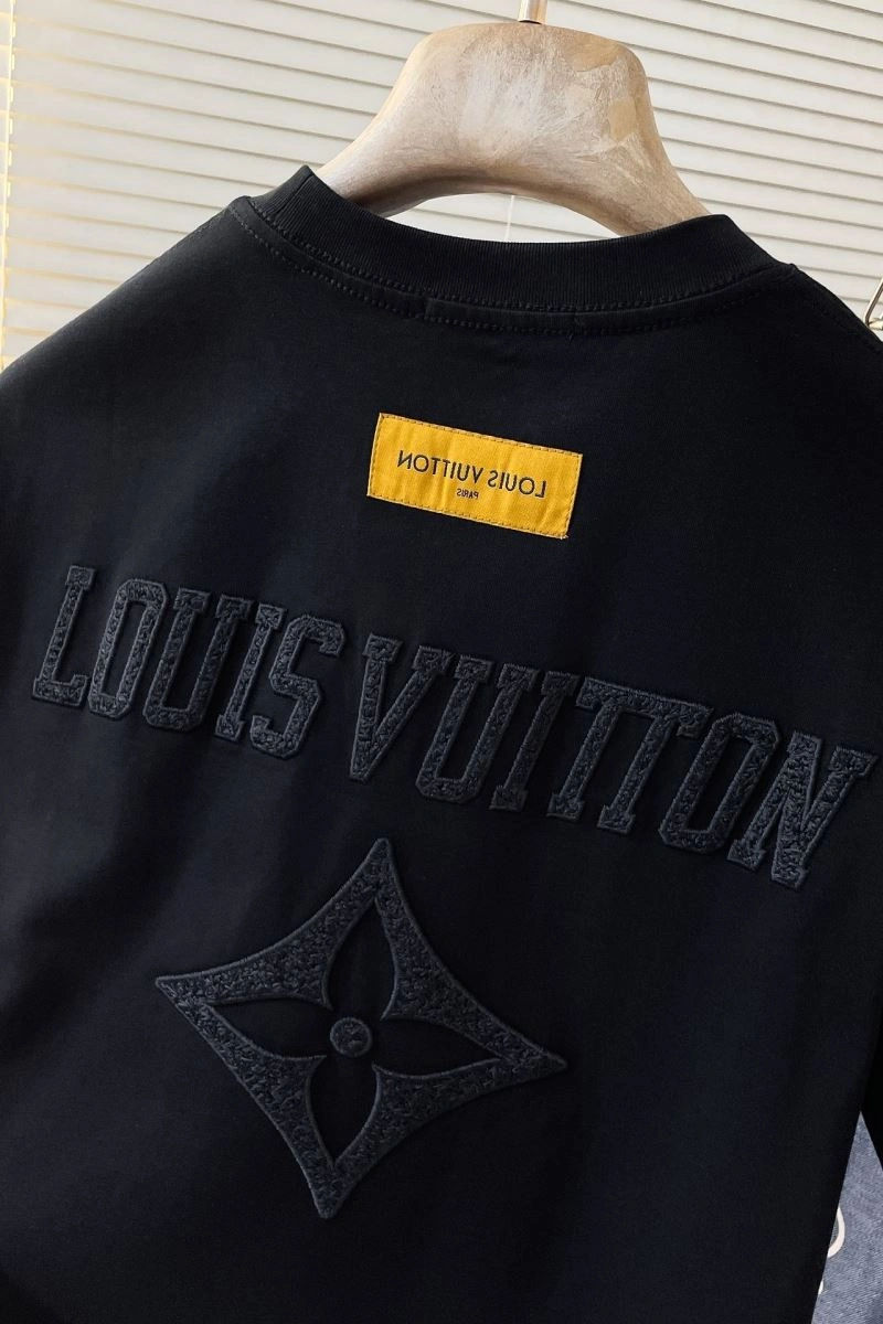 Louis Vuitton T-Shirts HighPerformance 134352