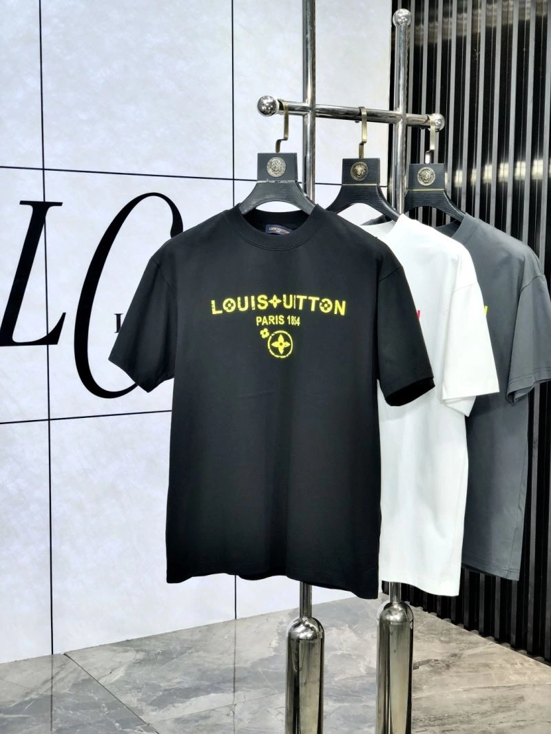 Original Louis Vuitton T-Shirts 134359