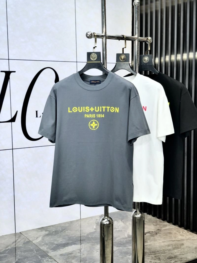 Original Louis Vuitton T-Shirts 134359