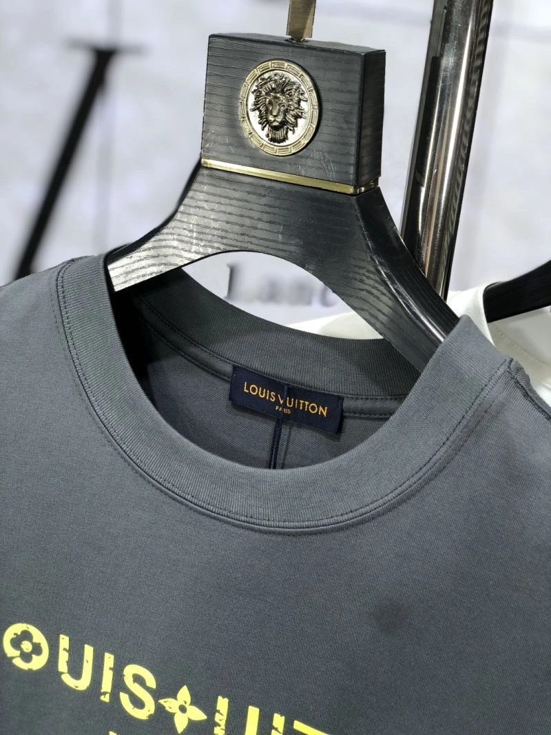 Original Louis Vuitton T-Shirts 134359