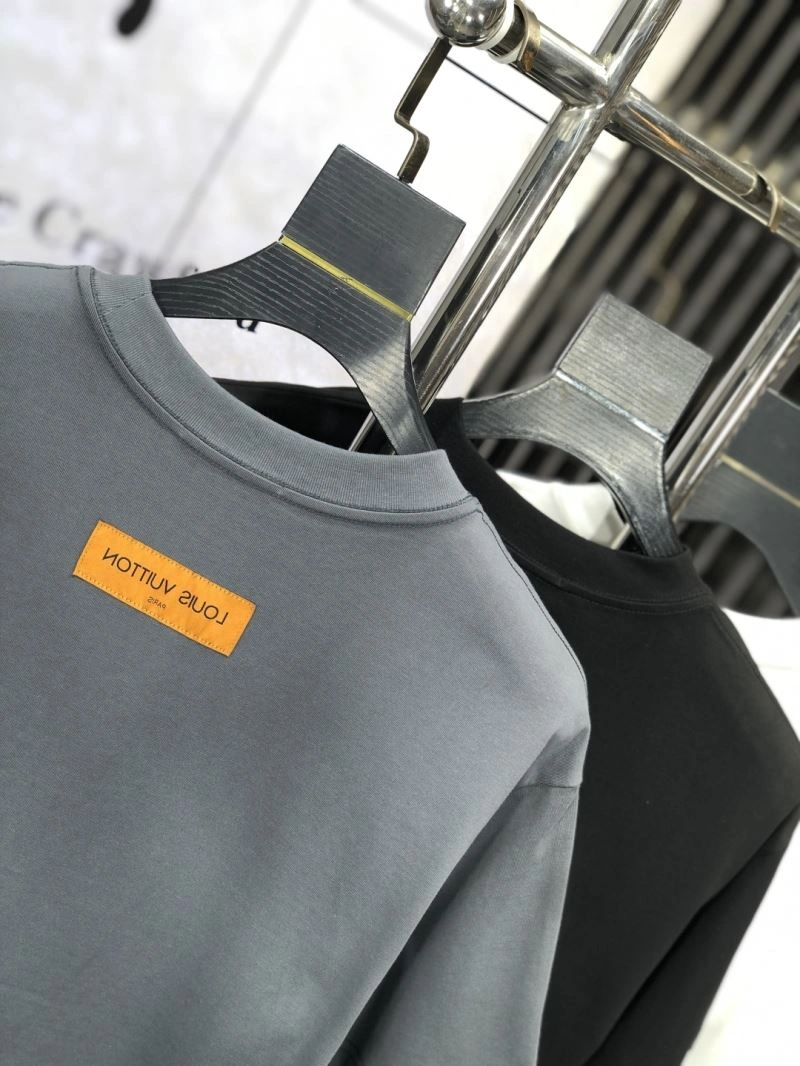Original Louis Vuitton T-Shirts 134359