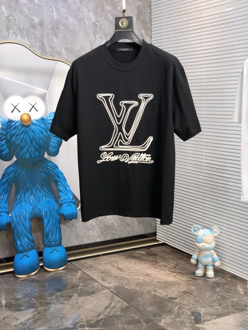Louis Vuitton T-Shirts Sporty 134361