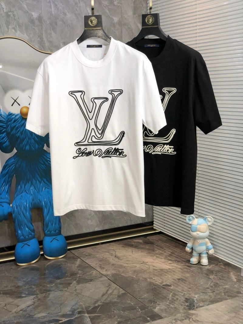 Louis Vuitton T-Shirts Sporty 134361