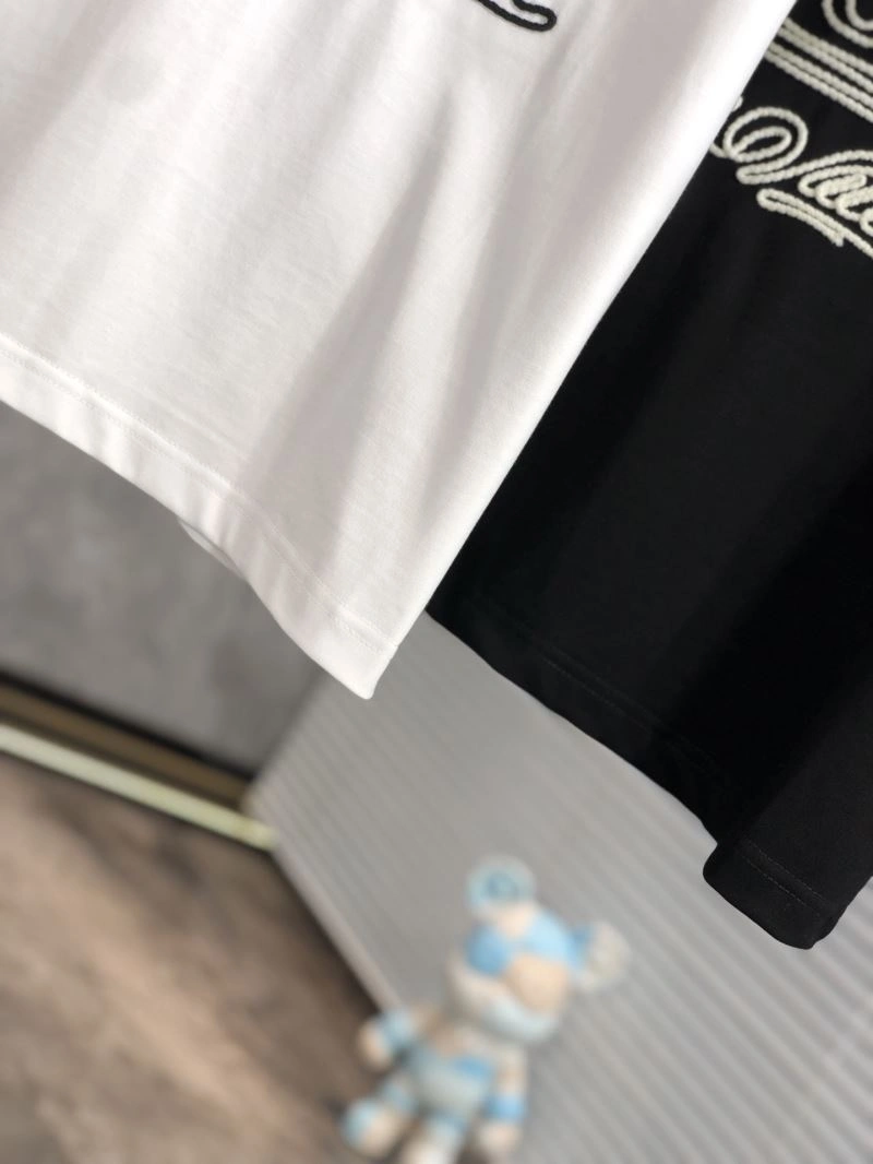 Louis Vuitton T-Shirts Sporty 134361
