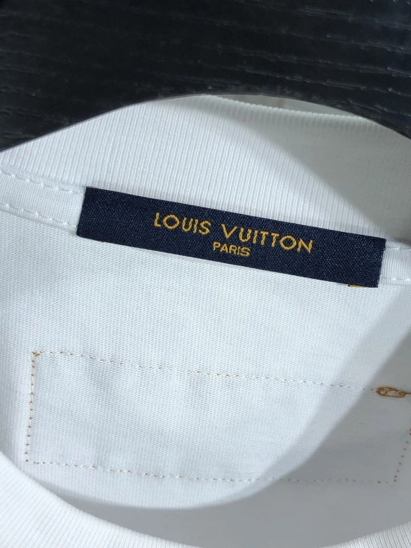 Louis Vuitton T-Shirts Sporty 134361