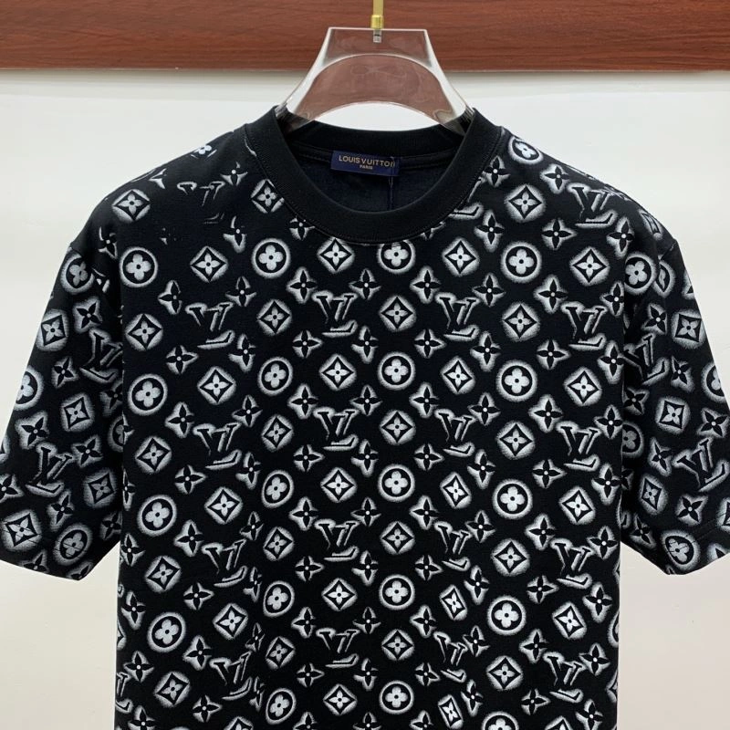 Louis Vuitton T-Shirts Sustainable 134351
