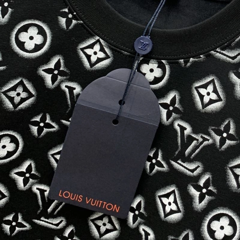 Louis Vuitton T-Shirts Sustainable 134351