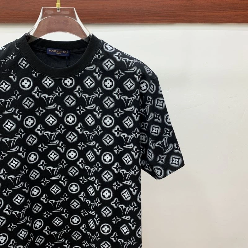 Louis Vuitton T-Shirts Sustainable 134351