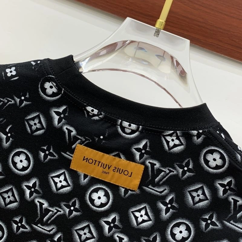 Louis Vuitton T-Shirts Sustainable 134351
