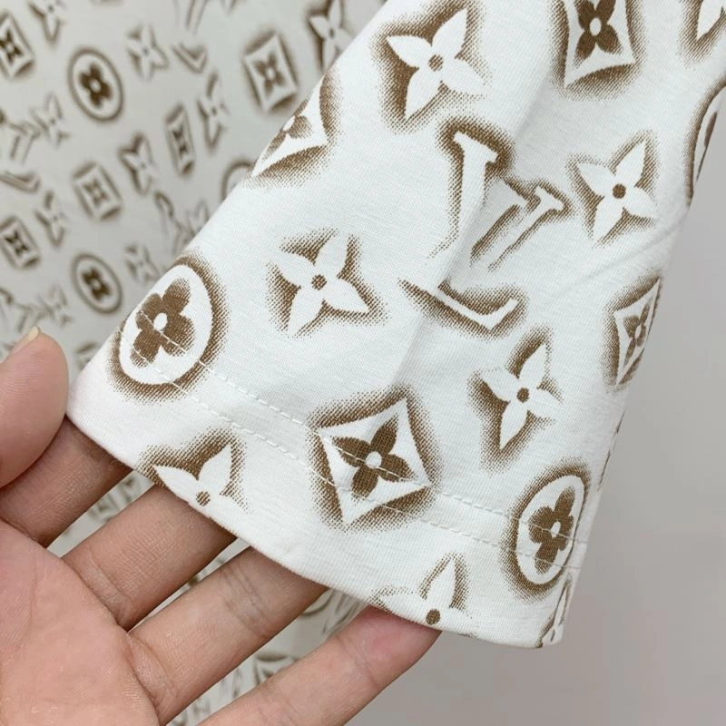 Louis Vuitton T-Shirts Effortless 134356