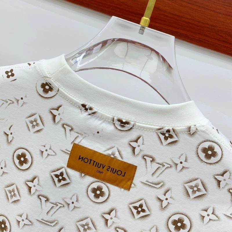 Louis Vuitton T-Shirts Effortless 134356
